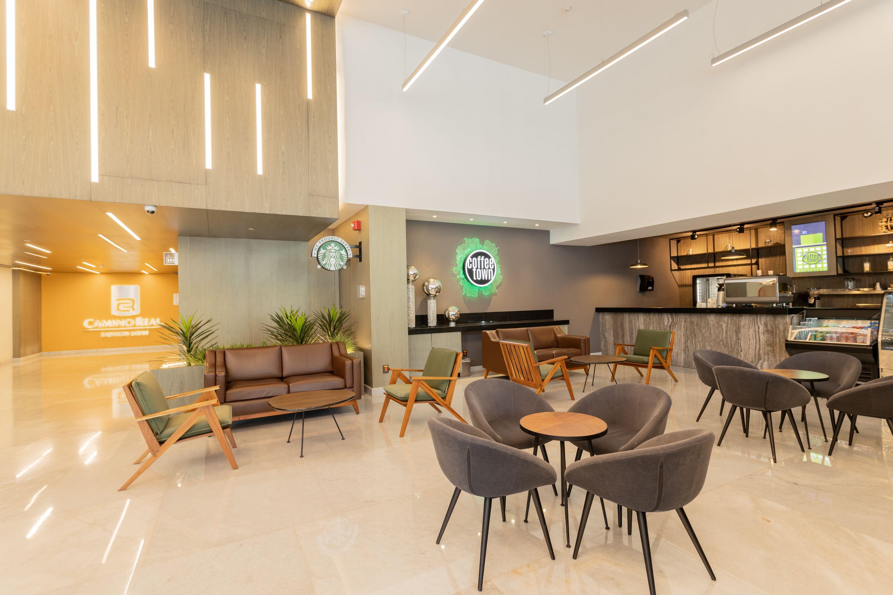 ホテル Camino Real Fashion Drive Monterrey サン・ペドロ・ガルサ・ガルシーア エクステリア 写真 The lounge at the airport.