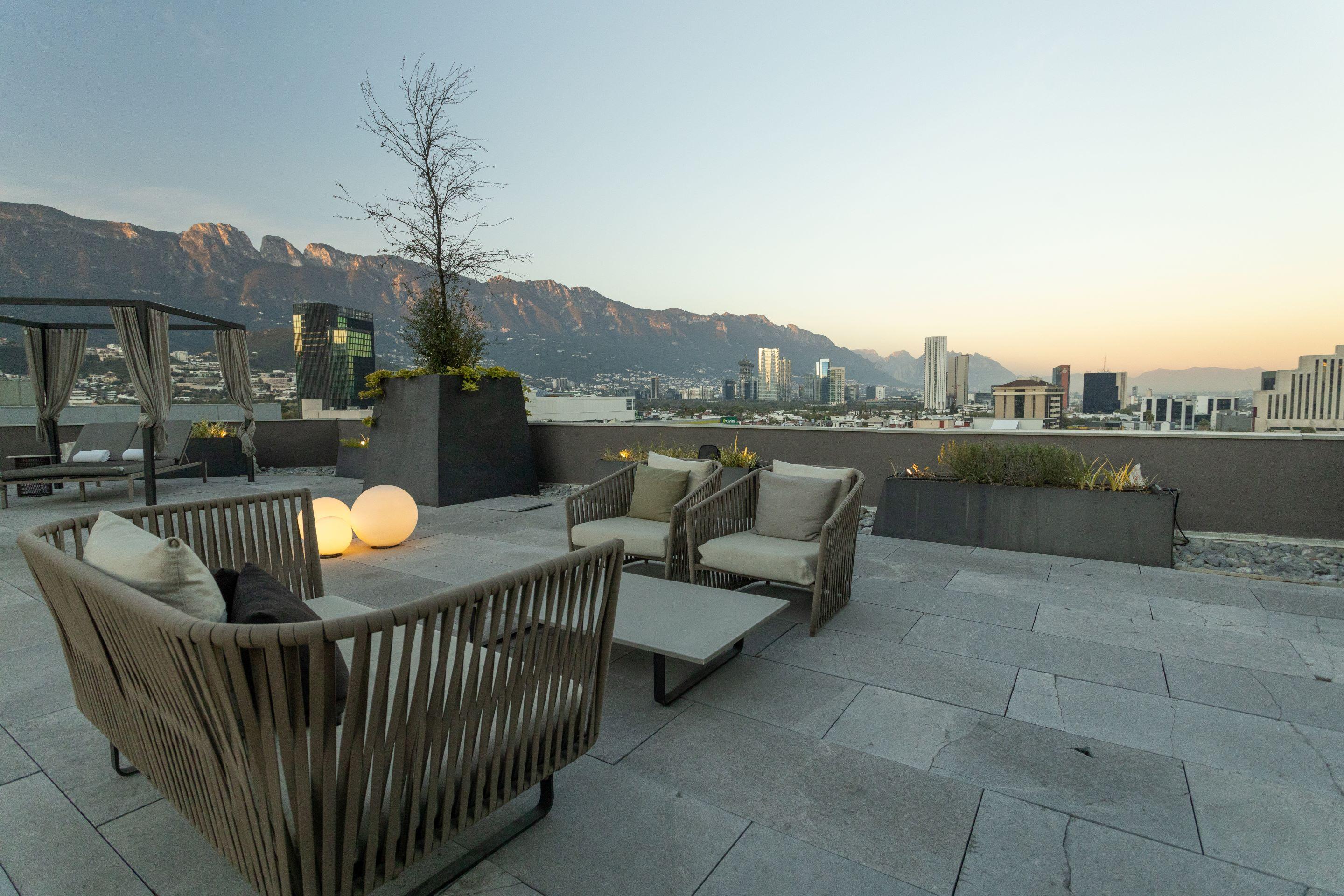 ホテル Camino Real Fashion Drive Monterrey サン・ペドロ・ガルサ・ガルシーア エクステリア 写真 Rooftop terrace