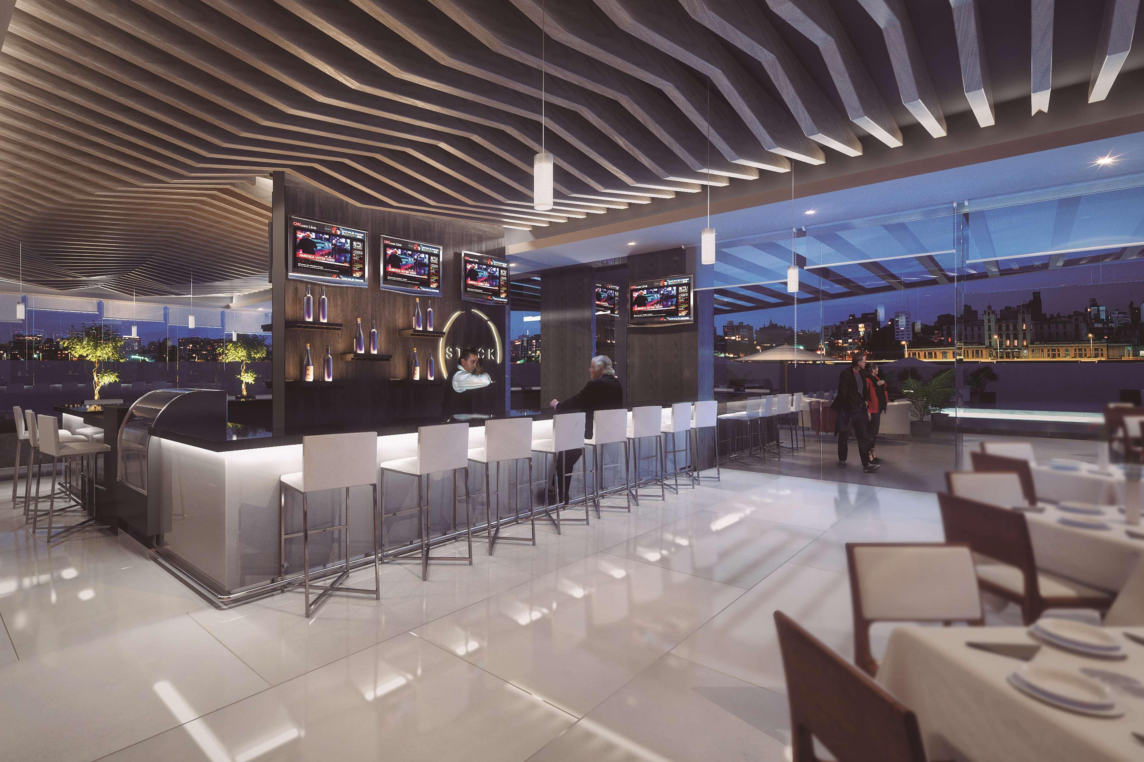 ホテル Camino Real Fashion Drive Monterrey サン・ペドロ・ガルサ・ガルシーア エクステリア 写真 The interior of the lounge