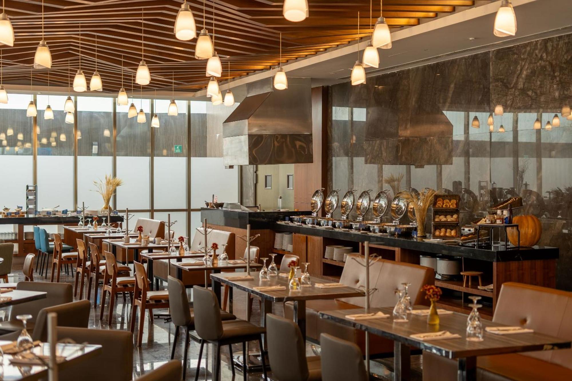 ホテル Camino Real Fashion Drive Monterrey サン・ペドロ・ガルサ・ガルシーア エクステリア 写真 The restaurant