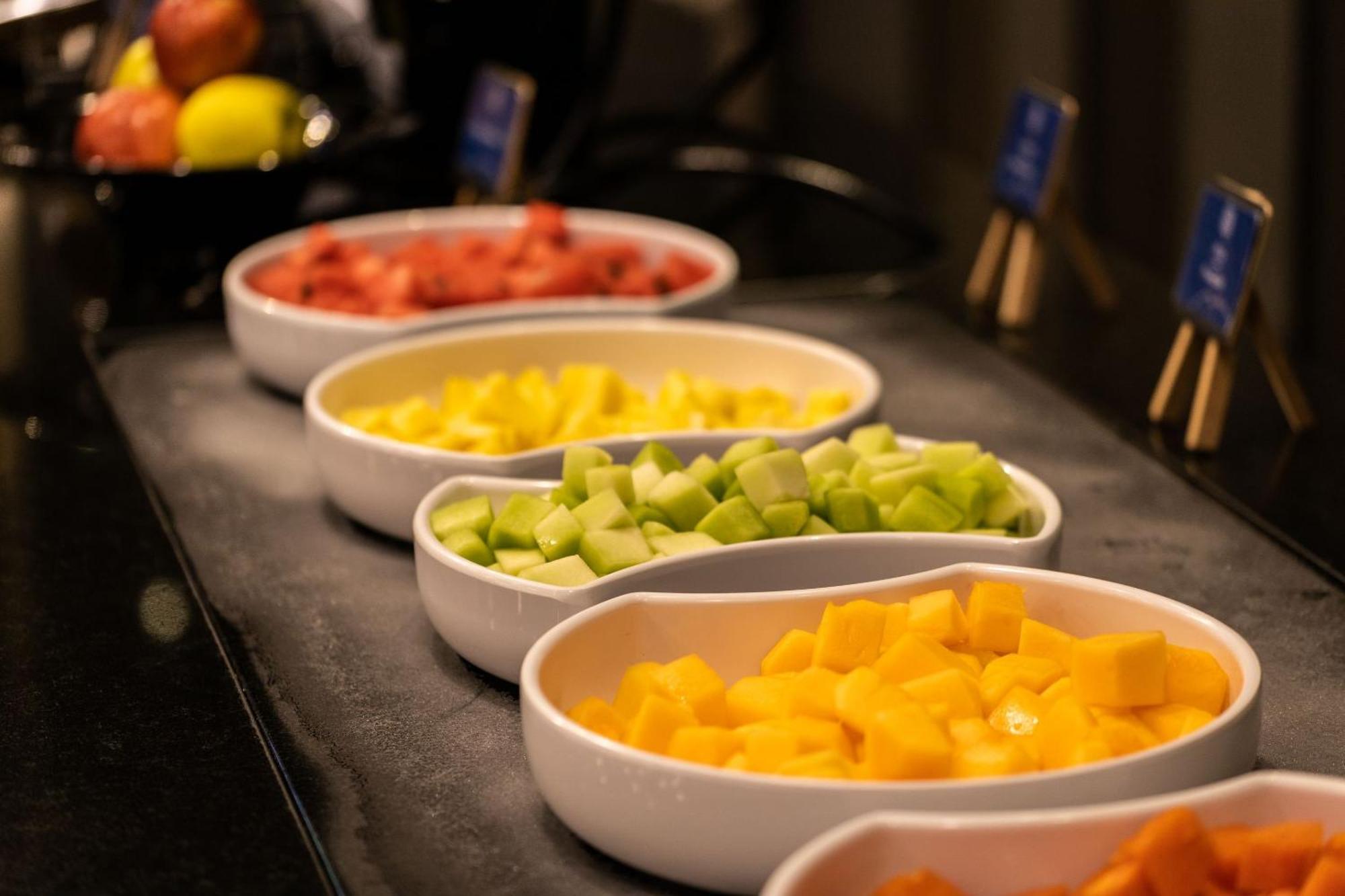 ホテル Camino Real Fashion Drive Monterrey サン・ペドロ・ガルサ・ガルシーア エクステリア 写真 Fruit salad
