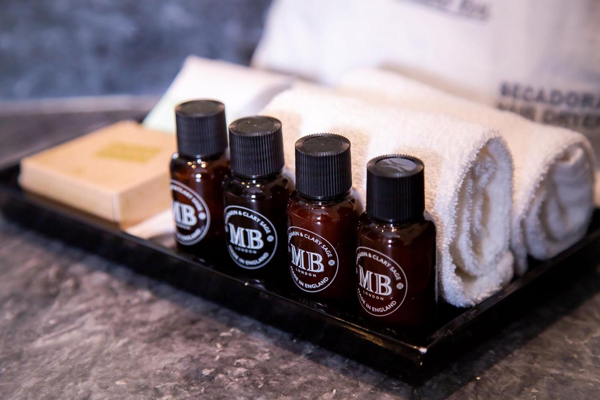 ホテル Camino Real Fashion Drive Monterrey サン・ペドロ・ガルサ・ガルシーア エクステリア 写真 MB Aromatherapy